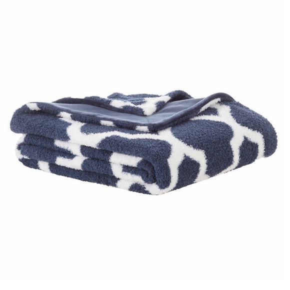 NWT Berkshire Heirloom Oversized Throw - Picture 7 of 9